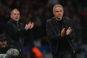 HLV Luis Enrique cảnh báo PSG không được chủ quan sau trận thắng Barcelona