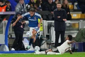 Vì sao Man Utd rơi vào bế tắc và không thể lội ngược dòng dưới thời Michael Carrick?