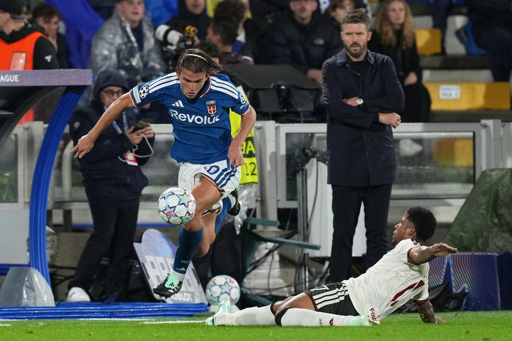 Vì sao Man Utd rơi vào bế tắc và không thể lội ngược dòng dưới thời Michael Carrick?