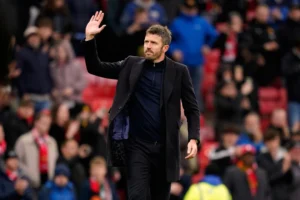 Michael Carrick tiếp tục giữ ghế huấn luyện viên Man Utd sau cuộc họp khẩn