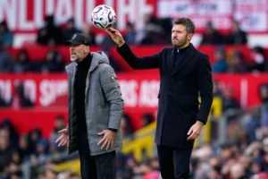 Vì sao ai đến Manchester United cũng dễ đối mặt với thất bại?