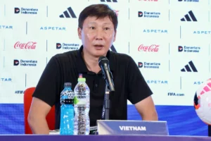 HLV Kim Sang-sik nhận hoàn toàn trách nhiệm sau thất bại của đội tuyển Việt Nam tại FIFA ASEAN Cup
