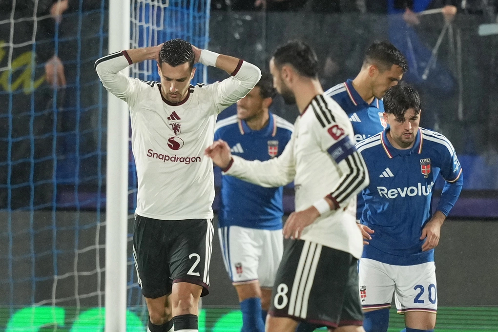 Báo chí châu Âu chỉ trích Man Utd sau thất bại trước Como