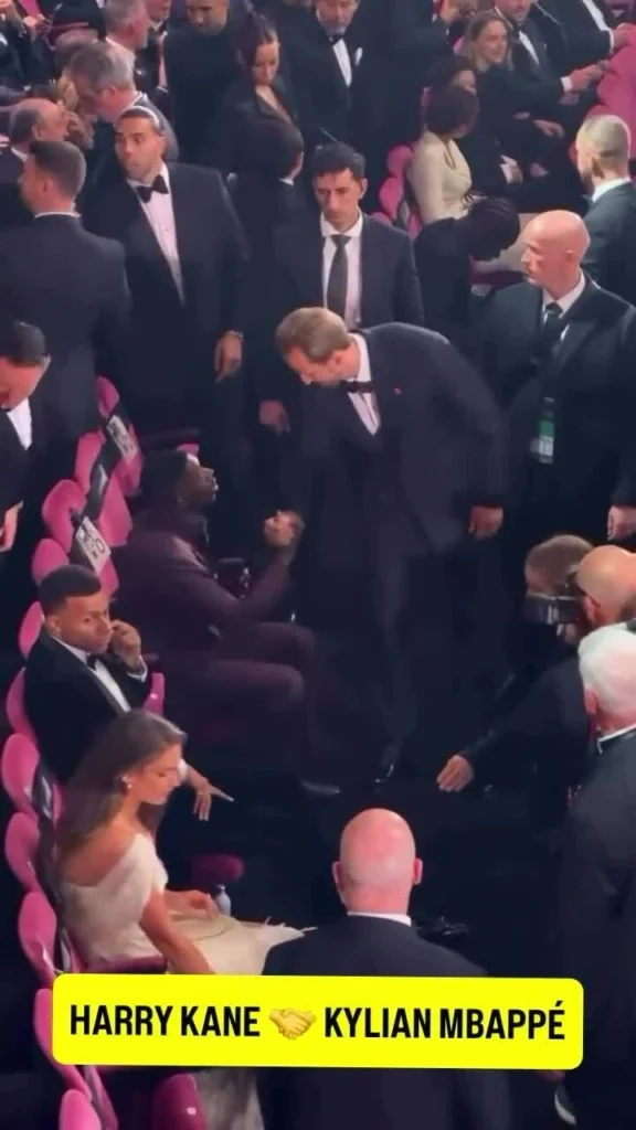 Kylian Mbappe và Ousmane Dembele vấp tranh cãi vì ứng xử với Harry Kane tại Quả Bóng Vàng