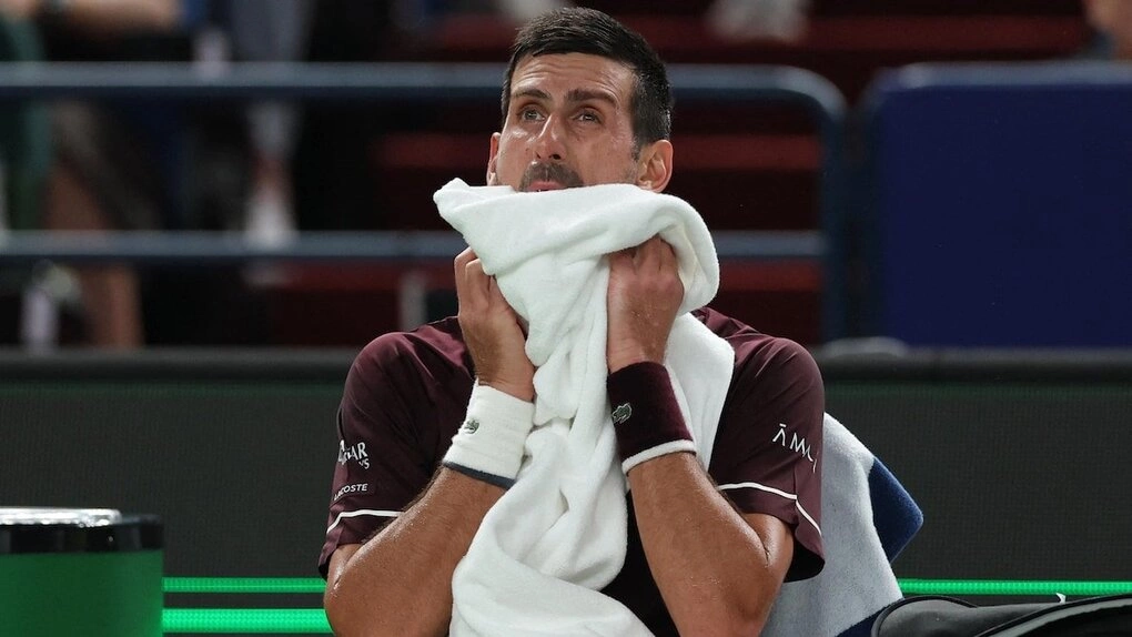 Novak Djokovic dừng bước ngay trận ra quân tại Thượng Hải Masters