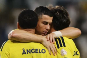 Al Nassr thắng tối thiểu trước Neom dù Cristiano Ronaldo bỏ lỡ phạt đền