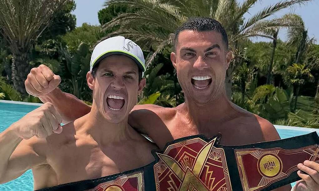Bạn thân Ronaldo cáo buộc HLV Bồ Đào Nha phản bội CR7