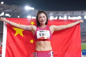 Mỹ nhân điền kinh Trung Quốc bật khóc vì bị công kích và áp lực tâm lý